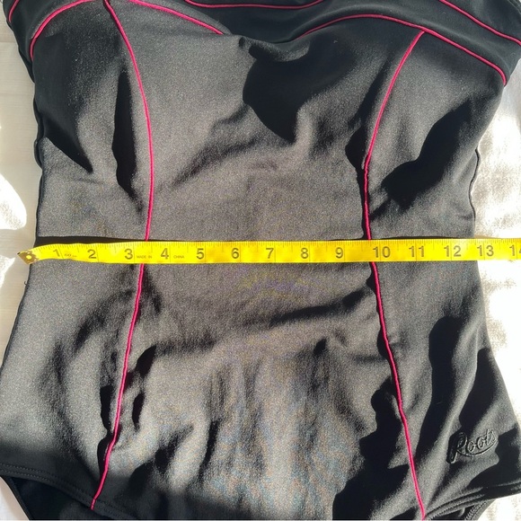Roots Women's Black Swimsuit with Pink Accents 12D Built in Cups Vacation Cruise - Picture 13 of 14